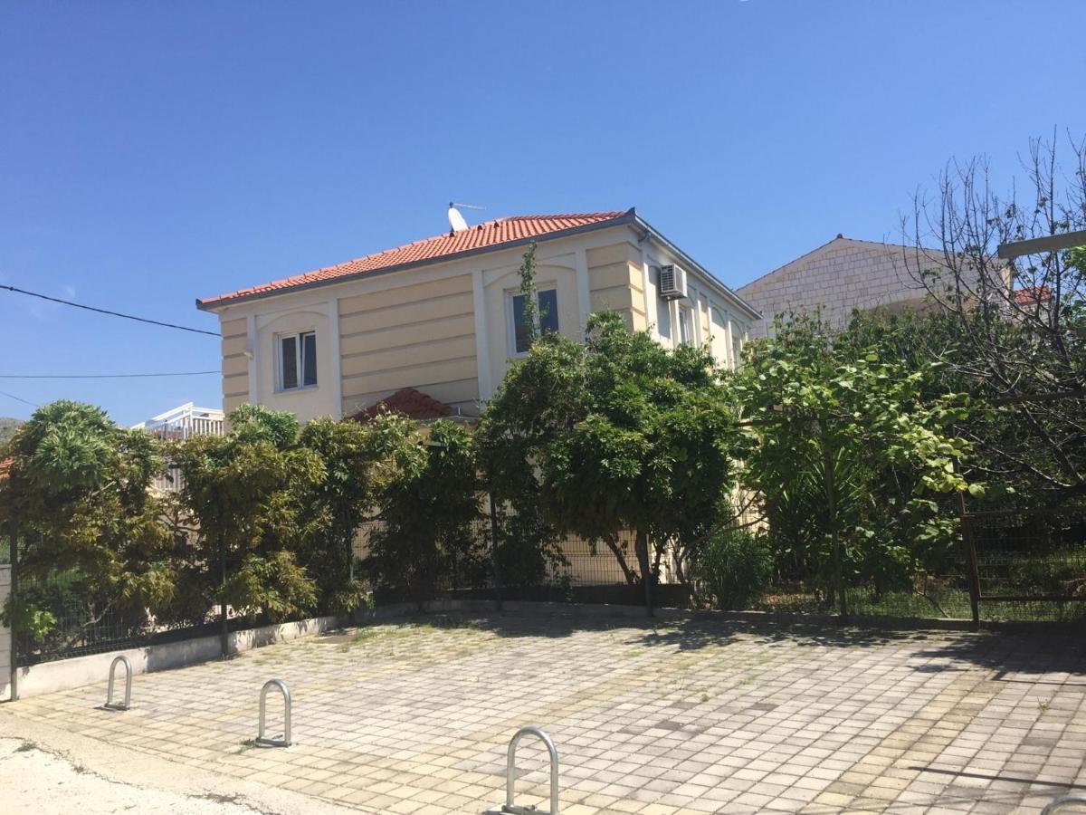 Villa In Seget Τρογκίρ Εξωτερικό φωτογραφία